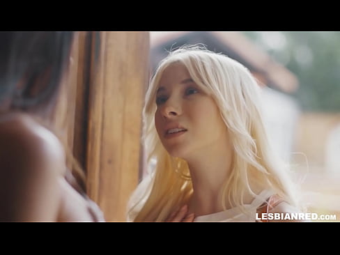 ❤️ It-tifla tiġi d-dar ftit xhur wara u tispiċċa tiekol il-pussy tal-stema taghha Vidjow porn f'mt.porno-fuq.ru